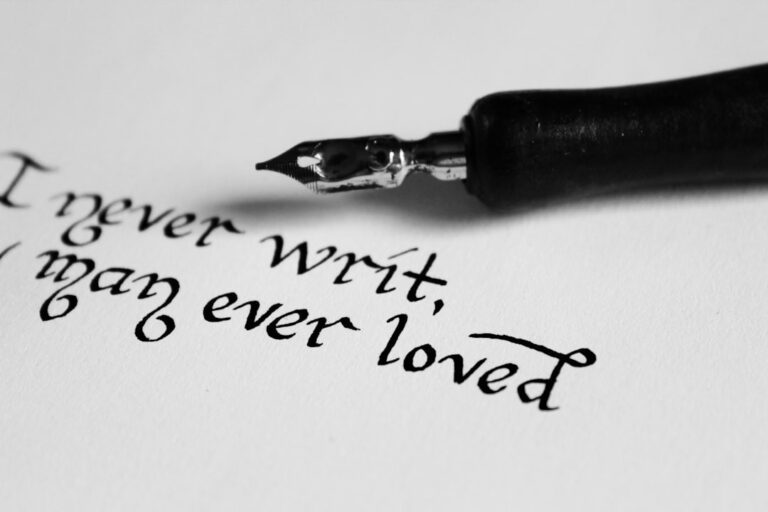 How to Write Persuasive Content that Converts Visitors